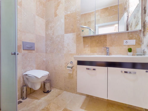 gece - Kasım
| Kalkan İslamlar Jakuzili Muhafazakar Villa: Doğa İçinde, 4 Kişilik